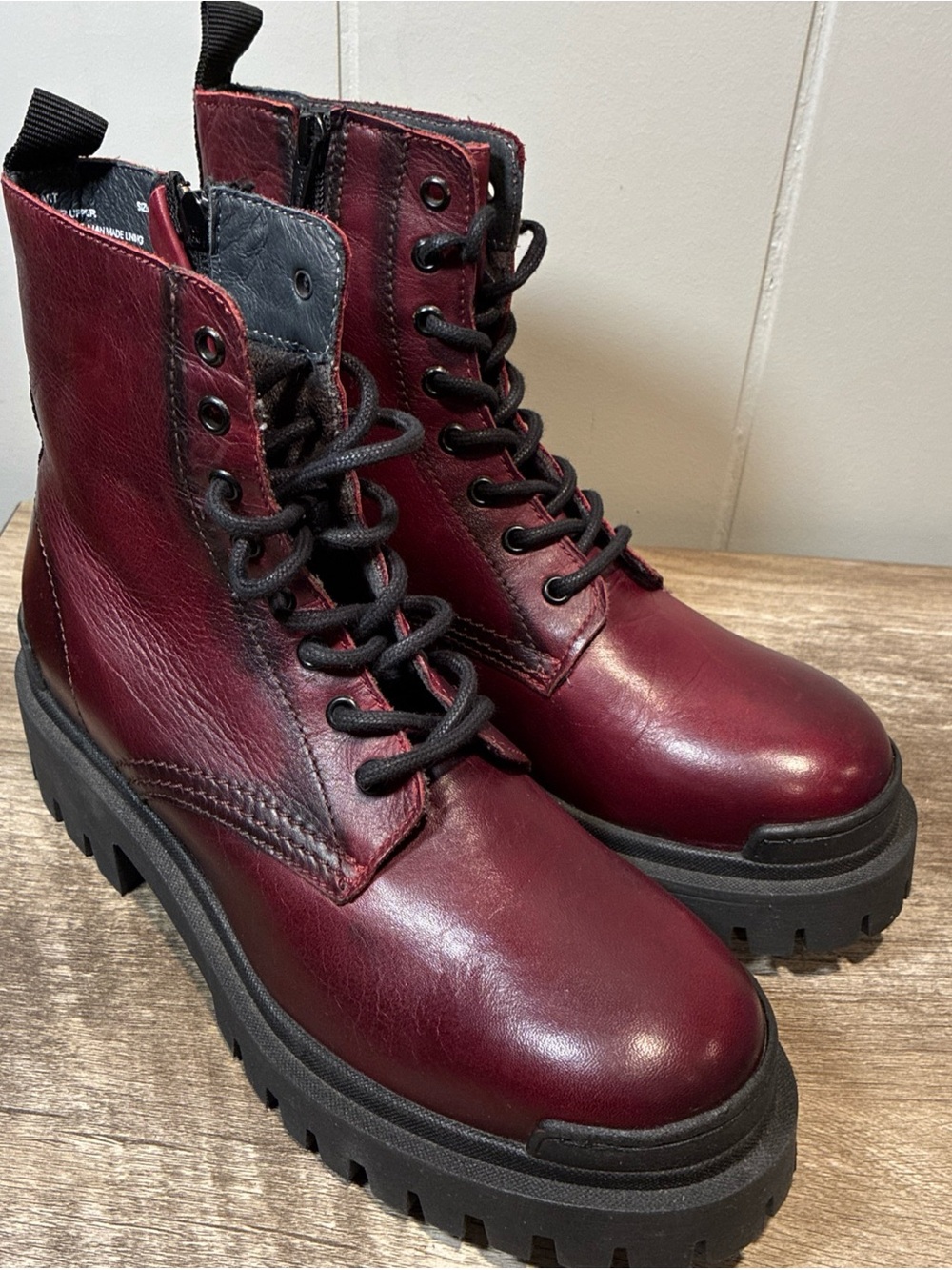 Miz Mooz Leather Combat Boots Women’s Sz 40 Burgundy Grunge Goth Rocker Y2K 90s